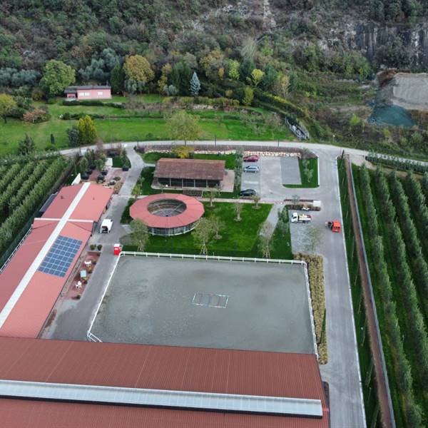 Maneggio Cavalli Alto Garda loc. FIBBIE - ARCO